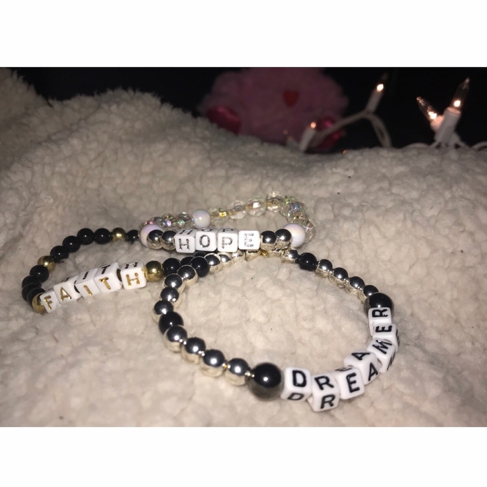Motivational words bracelets